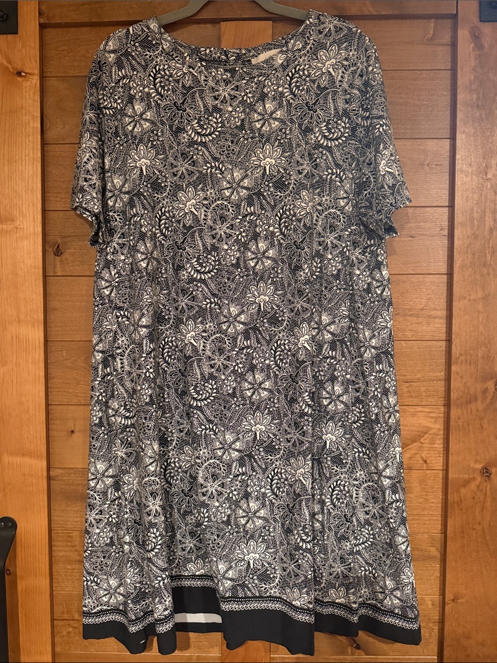 LOFT Black & White Floral-Paisley Swing Tunic